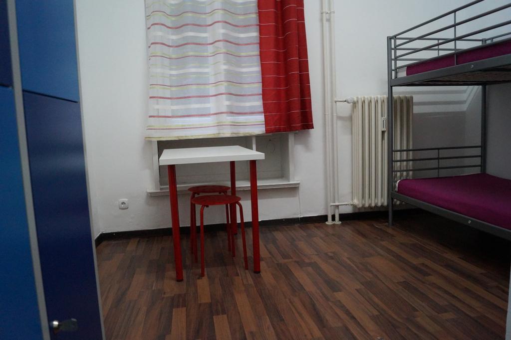 Hostel Anlema Берлин Екстериор снимка