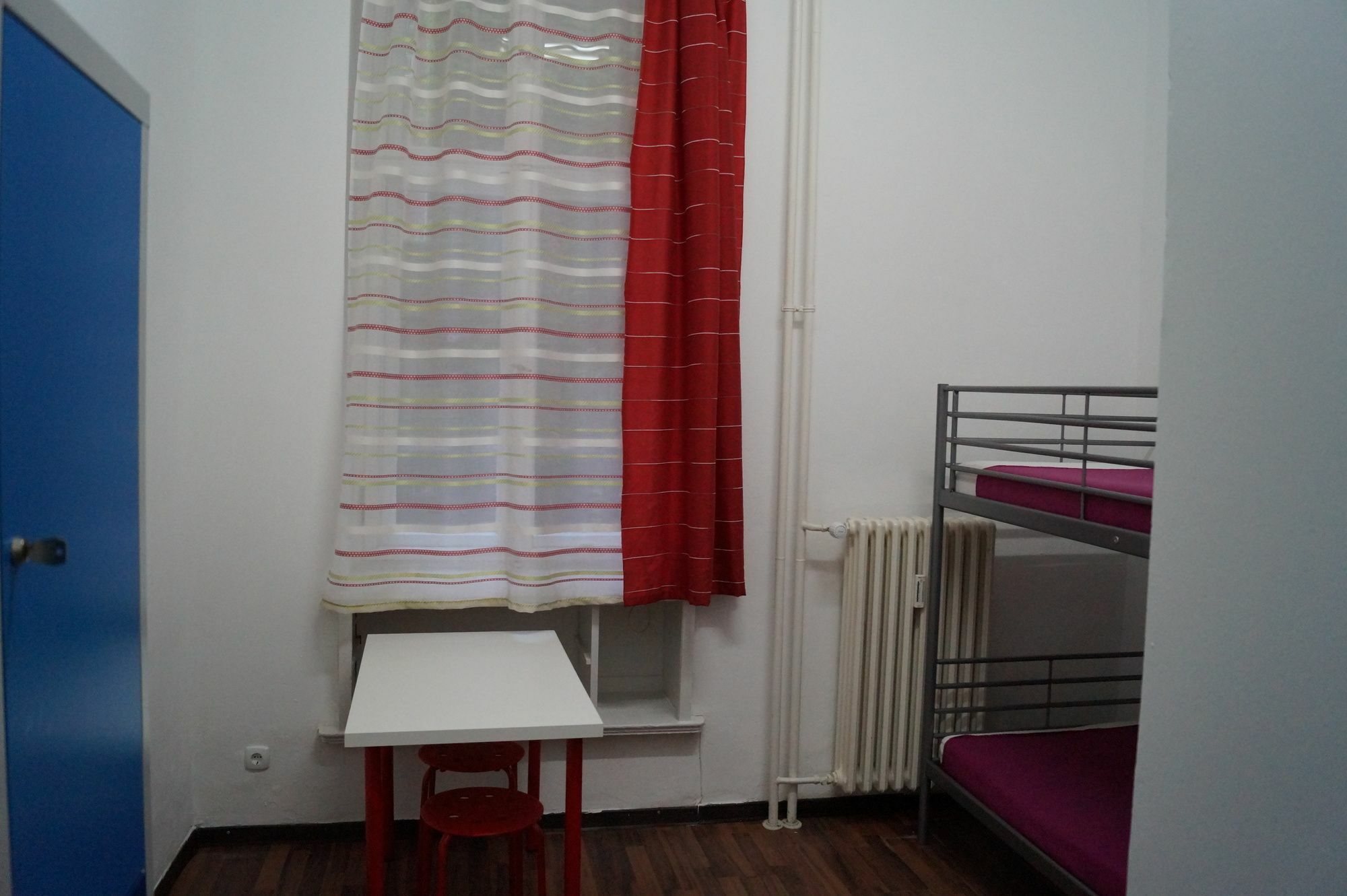 Hostel Anlema Берлин Екстериор снимка